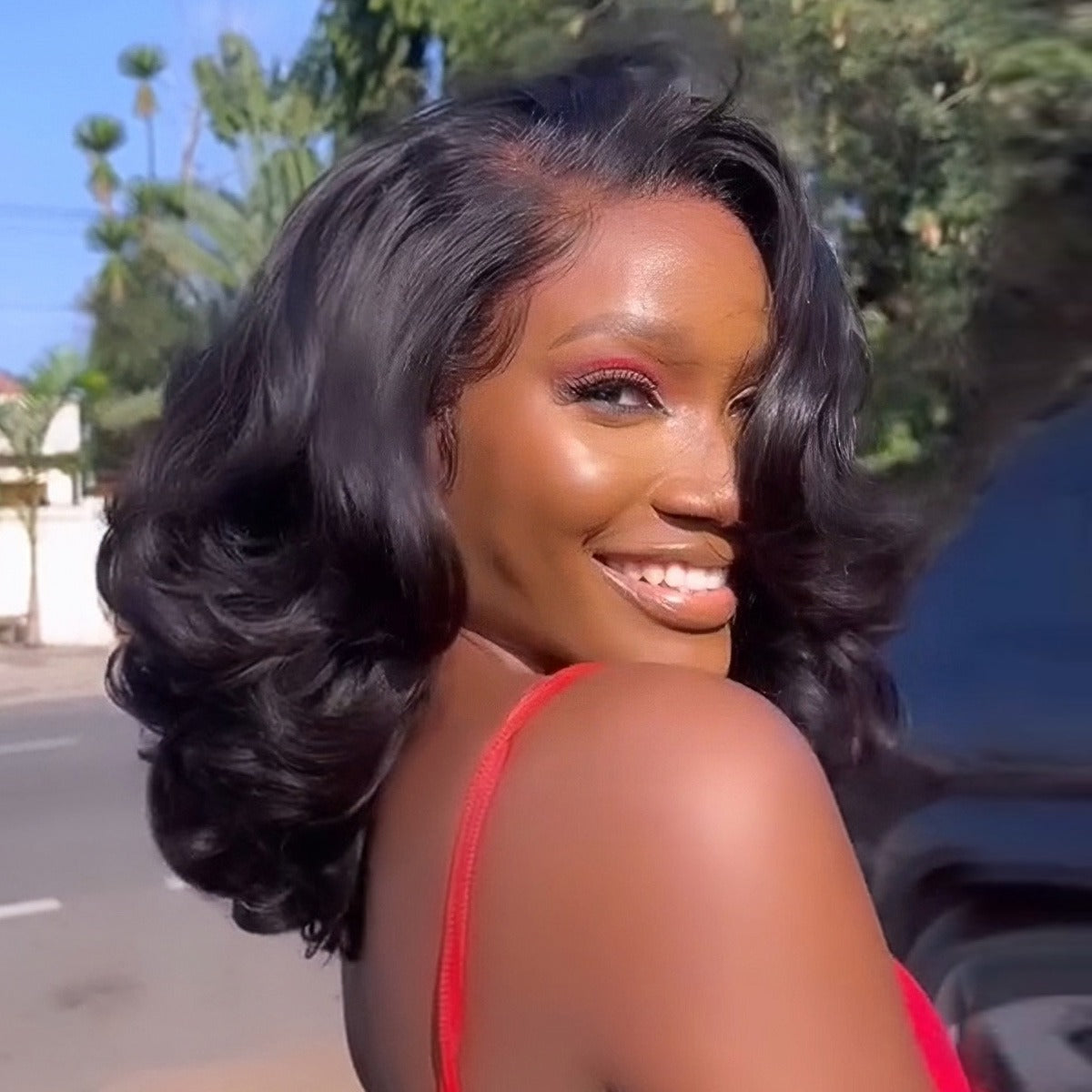 13x4 Lace Wigs Undetectable Lace Loose Wave Wig 250% Density Super Double Drawn Bouncy Curly Hair